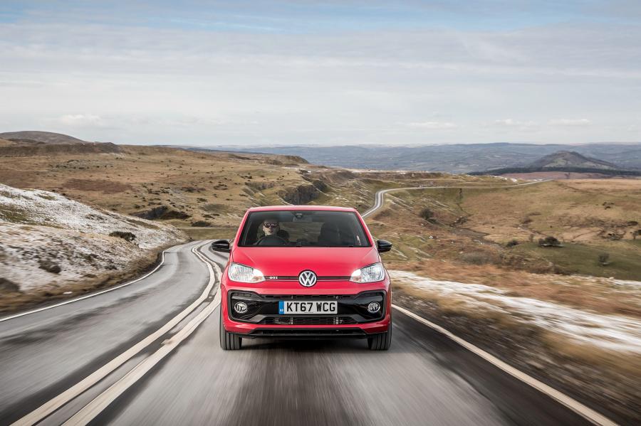  Volkswagen up! GTI 2018 года  (UK) (фото 22 из 36)